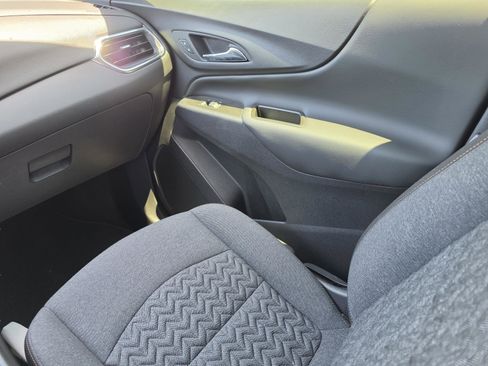 Certified 2024 Chevrolet Equinox LT FWD image 19