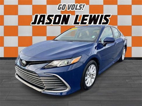 Used 2024 Toyota Camry LE image 8