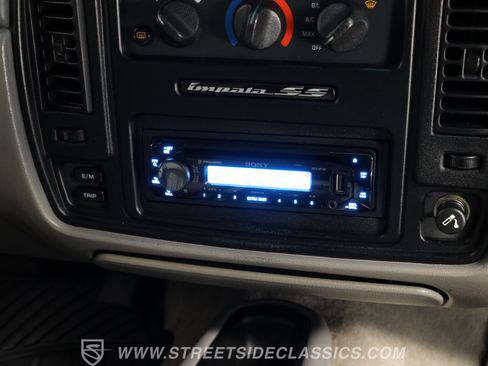 Used 1994 Chevrolet Impala SS RWD image 40