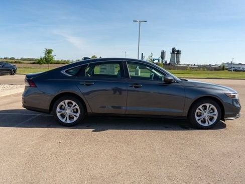 Used 2025 Honda Accord LX image 8