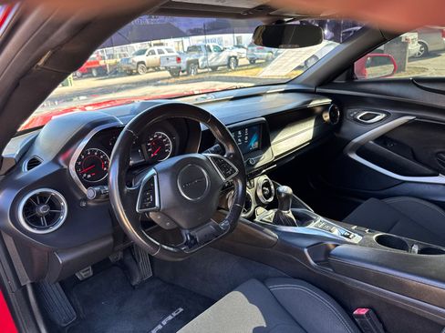 Used 2016 Chevrolet Camaro LT image 12