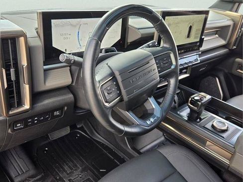 Certified 2025 GMC Hummer EV 3X AWD/4WD image 12