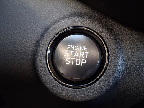 New 2026 Hyundai Venue SEL image 19