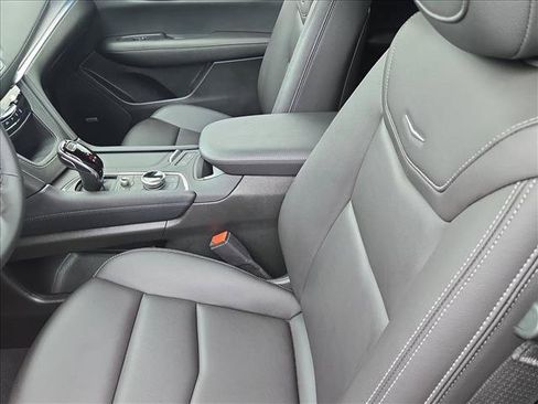 Used 2025 Cadillac XT5 Luxury FWD image 15