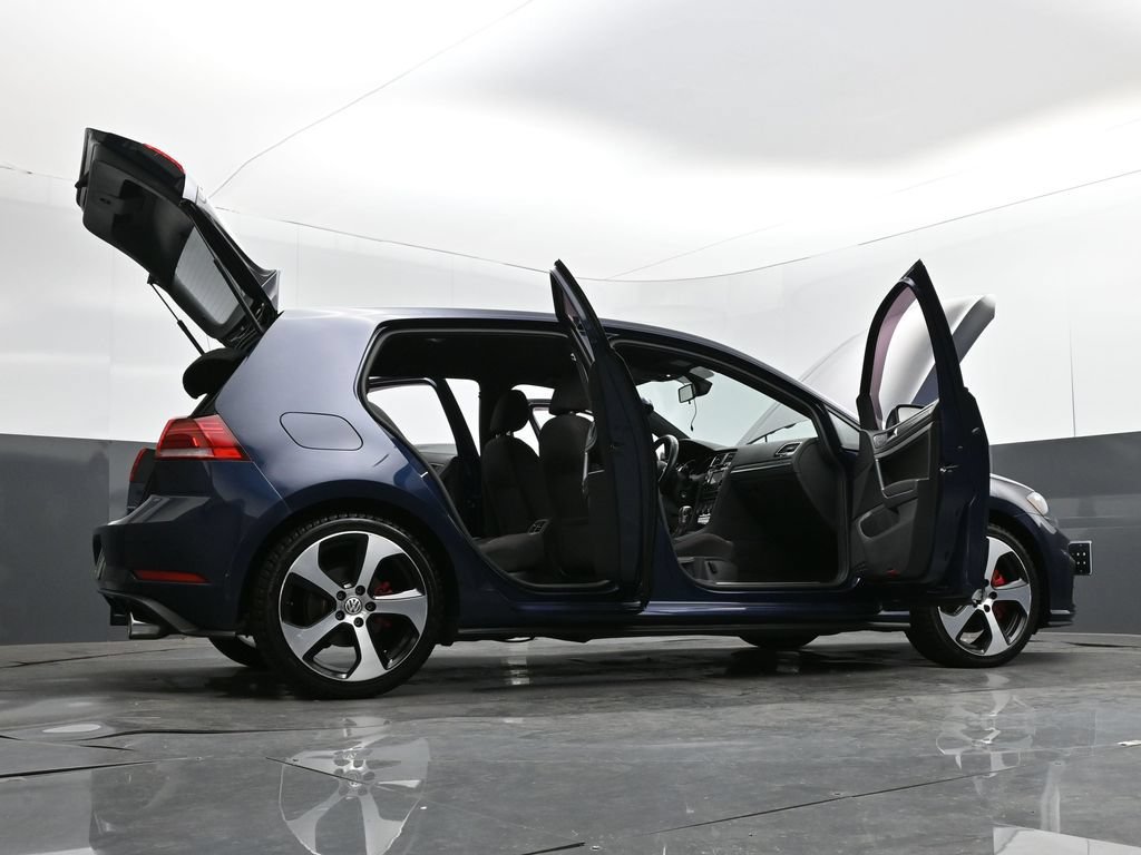 Used 2018 Volkswagen GTI S FWD image 33