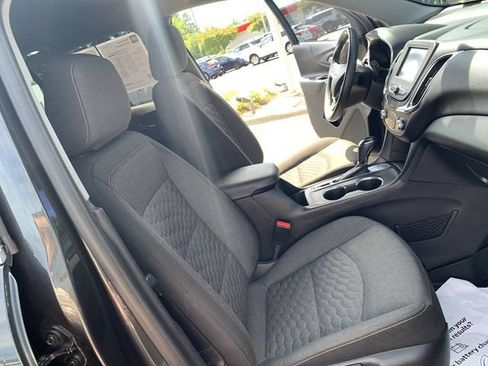 Used 2018 Chevrolet Equinox LT FWD image 14