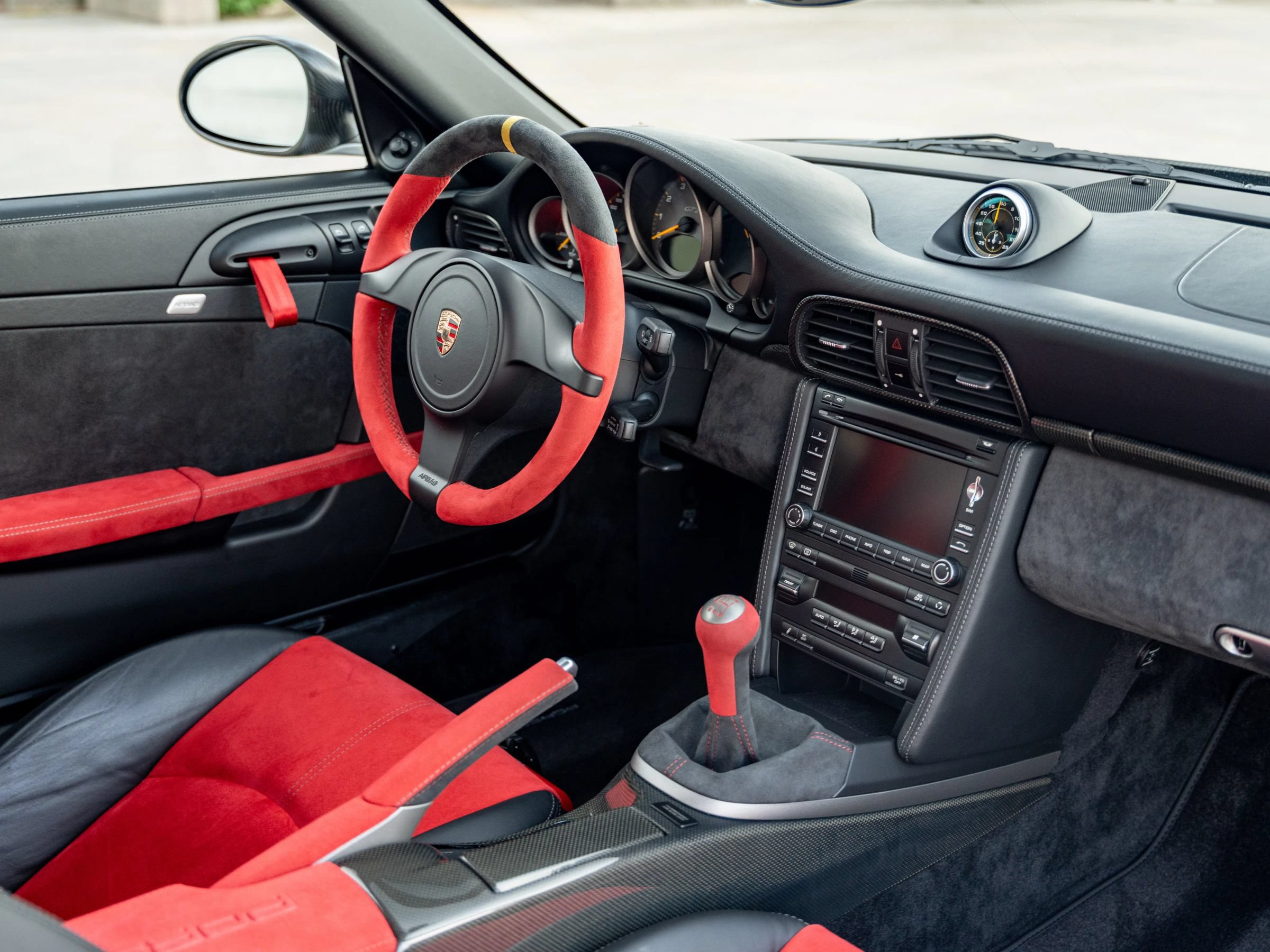 Used 2011 Porsche 911 GT2 RS RWD image 19