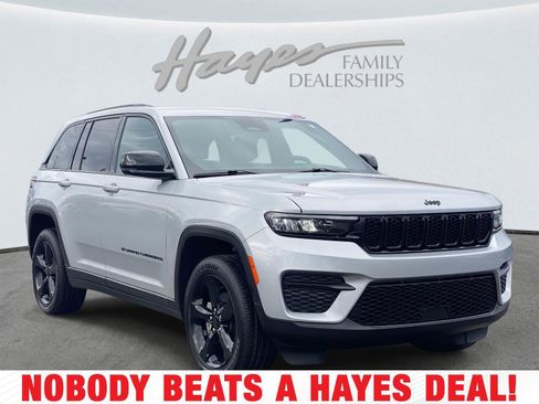 Certified 2024 Jeep Grand Cherokee Altitude image 1