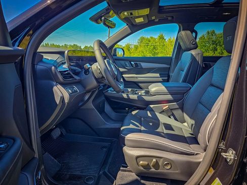 New 2026 Buick Enclave Sport Touring w/ Power Package AWD/4WD image 14