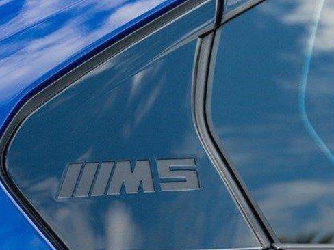 Used 2025 BMW M5 w/ Carbon Package image 63