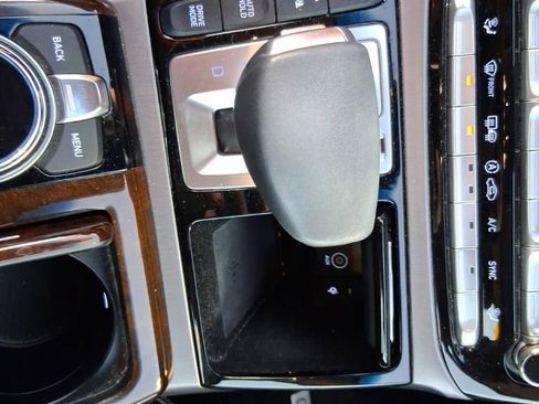 Used 2018 Genesis G90 5.0 Ultimate image 16