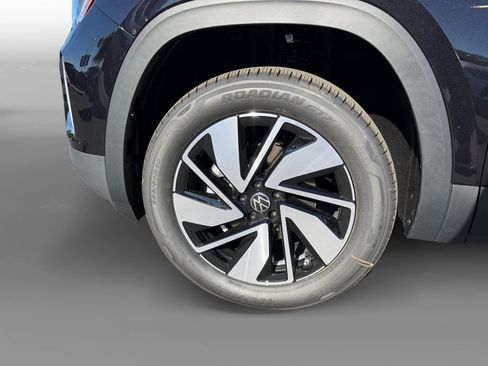 New 2026 Volkswagen Atlas SE AWD/4WD image 9