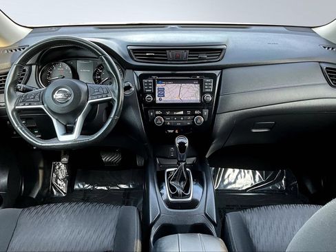 Used 2017 Nissan Rogue SV w/ SV Premium Package AWD/4WD image 18