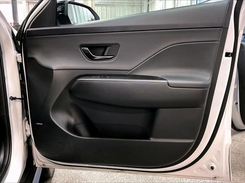 Used 2024 Hyundai Kona N Line image 22