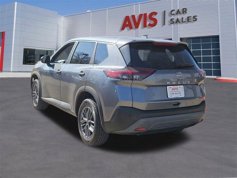Used 2023 Nissan Rogue S image 3