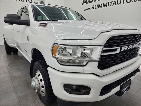 Used 2022 RAM 3500 Big Horn w/ Level C Equiment Group image 2