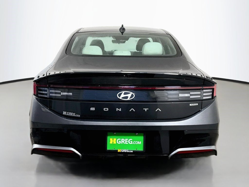 Used 2025 Hyundai Sonata SEL FWD image 8