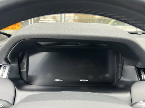 Used 2020 Land Rover Discovery Sport SE AWD/4WD image 24