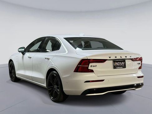 Used 2025 Volvo S60 T8 Ultra AWD/4WD image 12