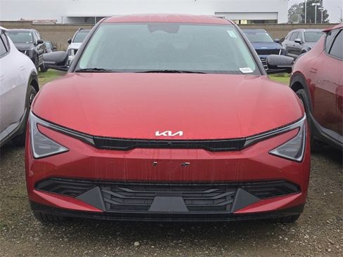 New 2025 Kia EV6 Wind image 2