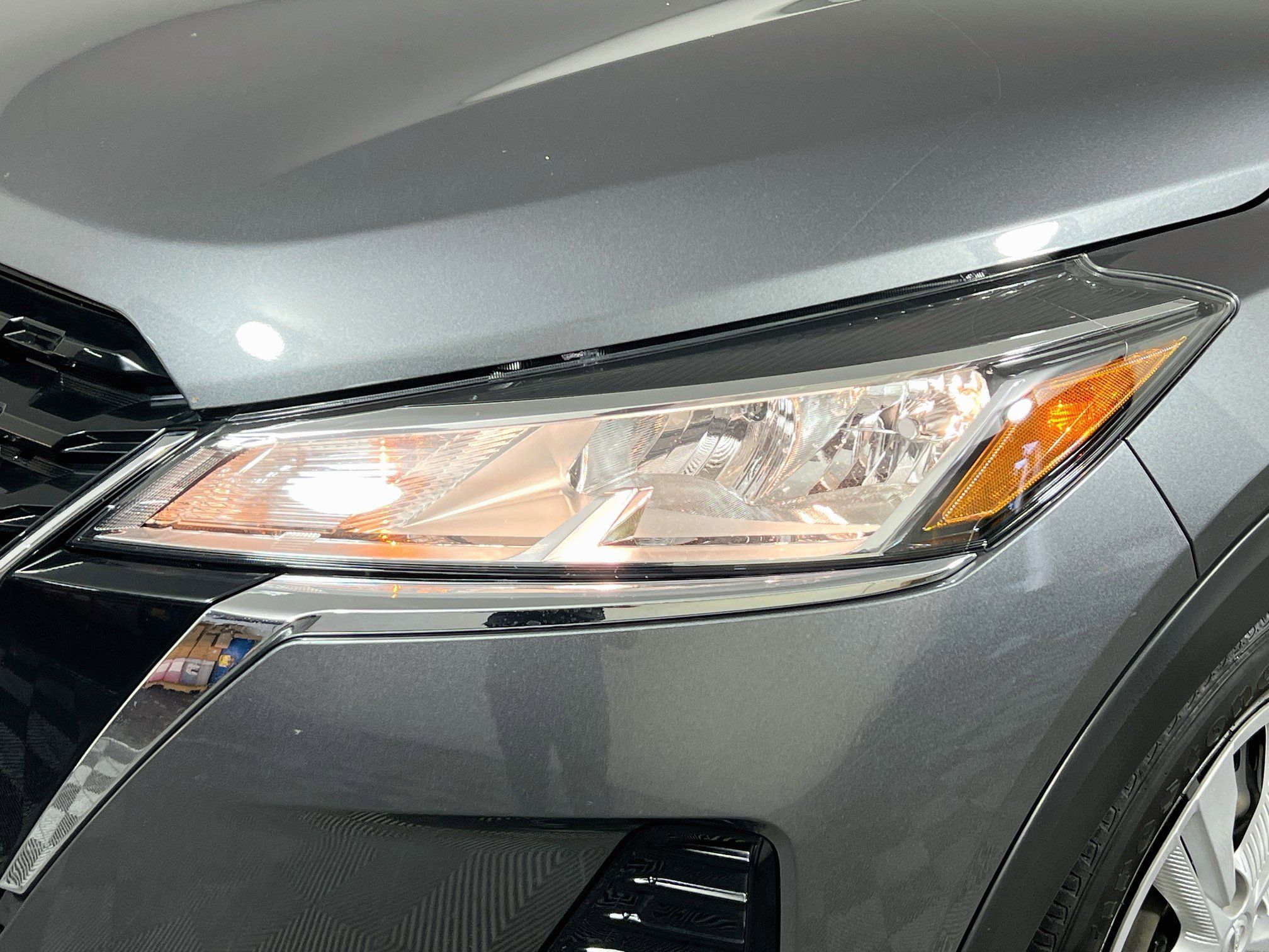 Used 2024 Nissan Kicks S FWD image 11