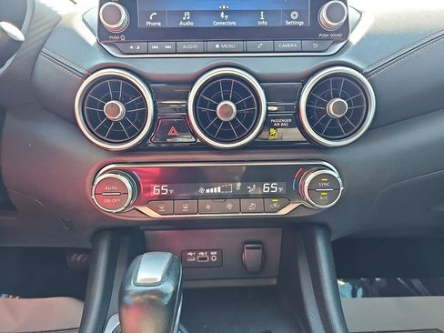 Used 2023 Nissan Sentra SR w/ Midnight Edition Package FWD image 23