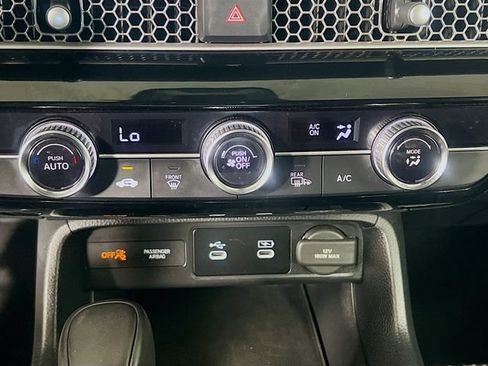 Used 2025 Honda Civic Sport image 23