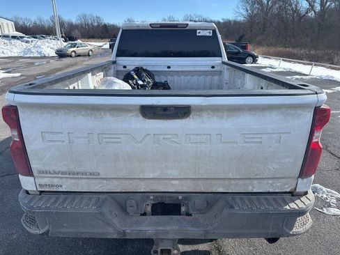 Used 2020 Chevrolet Silverado 3500 W/T w/ WT Convenience Package image 3