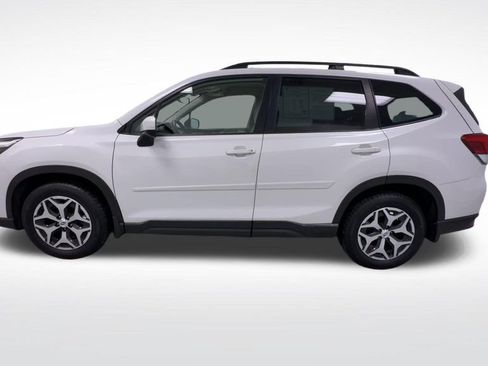 Used 2020 Subaru Forester Premium AWD/4WD image 5