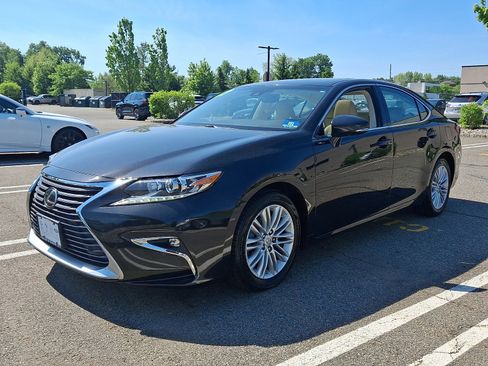 Used 2017 Lexus ES 350 FWD image 3