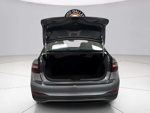 Used 2025 Volkswagen Jetta SE FWD image 27