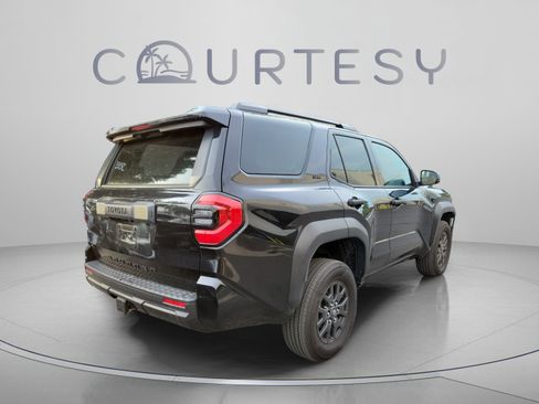 Used 2025 Toyota 4Runner SR5 AWD/4WD image 16