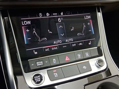 Used 2026 Audi Q7 3.0T Premium w/ Convenience Plus Package AWD/4WD image 25