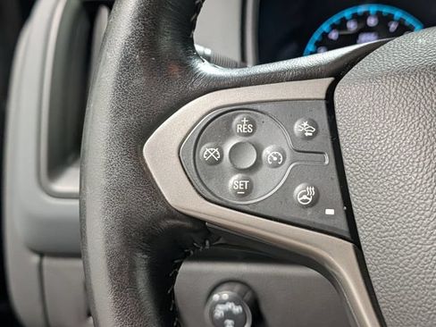 Used 2021 Chevrolet Colorado Z71 w/ Z71 Midnight Edition AWD/4WD image 18
