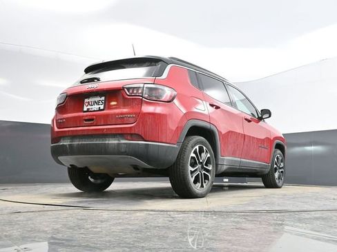 Used 2024 Jeep Compass Limited image 48