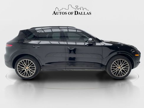 Used 2023 Porsche Cayenne Platinum Edition AWD/4WD image 6