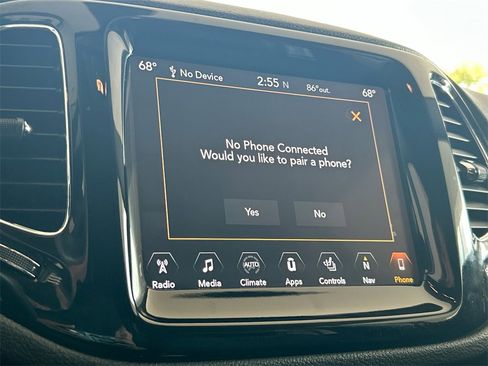 Used 2018 Jeep Compass Limited w/ Navigation Group image 24