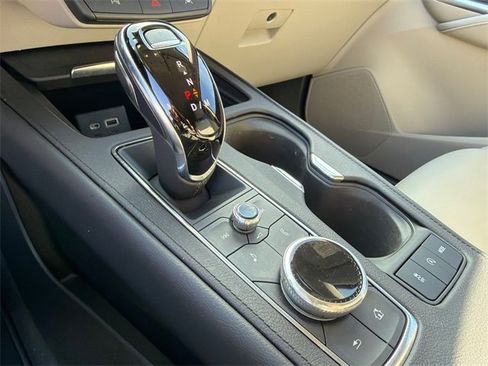 Used 2022 Cadillac XT4 Luxury w/ Driver Awareness Package image 31