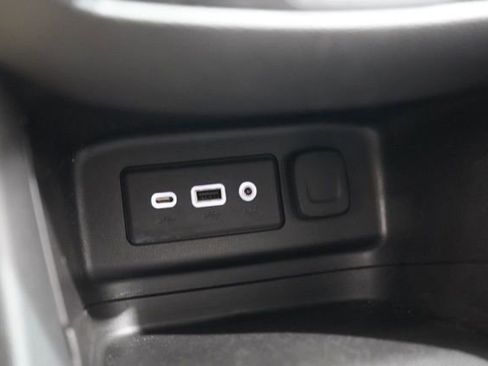 Used 2024 Chevrolet Equinox LT image 29