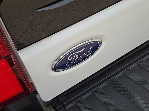 Used 2026 Ford F250 Lariat AWD/4WD image 14