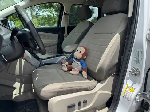 Used 2015 Ford Escape SE w/ Equipment Group 201A FWD image 18