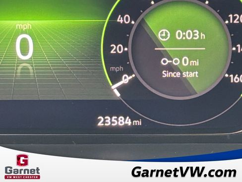 Used 2024 Volkswagen Atlas Cross Sport SEL R-Line image 17