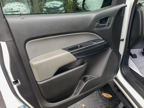 Used 2016 Chevrolet Colorado W/T w/ WT Convenience Package image 9