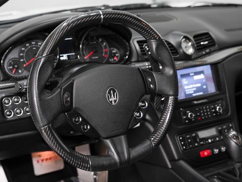 Used 2014 Maserati GranTurismo Coupe RWD image 38
