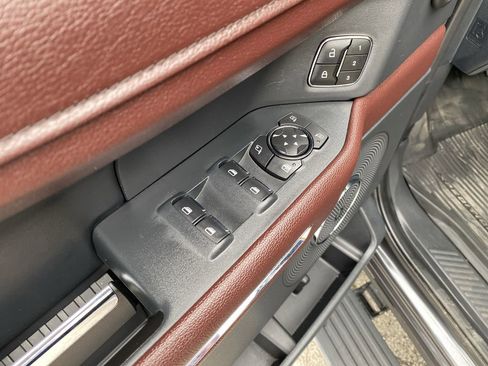 Certified 2024 Ford Expedition Limited image 40