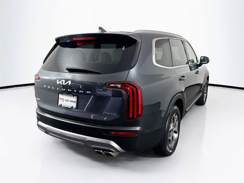 Used 2022 Kia Telluride EX FWD image 2