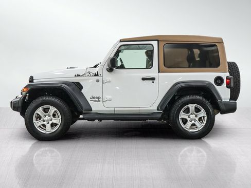 Used 2018 Jeep Wrangler Sport AWD/4WD image 2