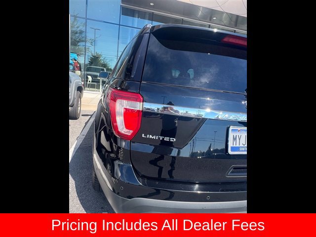 Used 2016 Ford Explorer Limited w/ Equipment Group 301A FWD image 5
