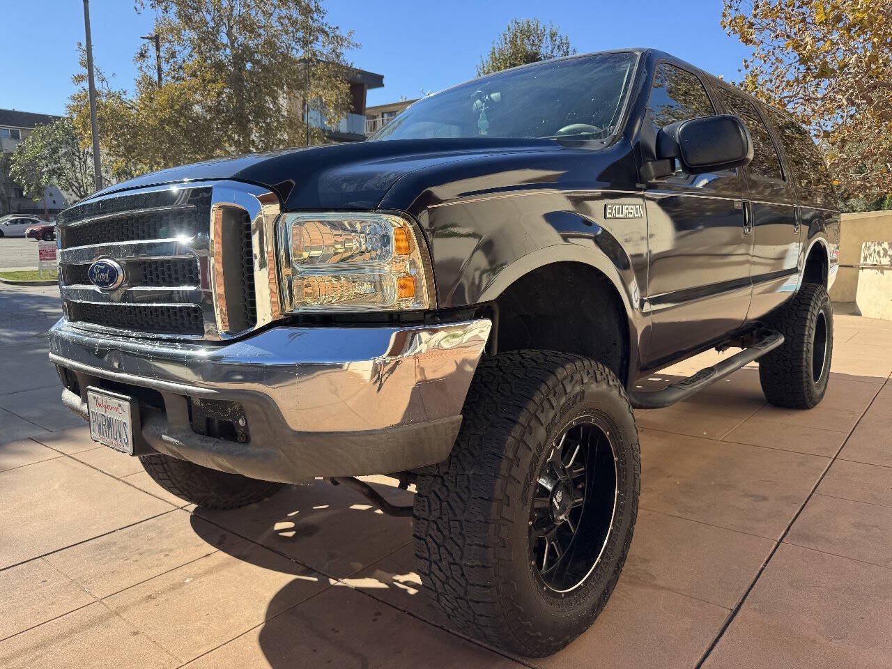 Used 2000 Ford Excursion XLT RWD image 3