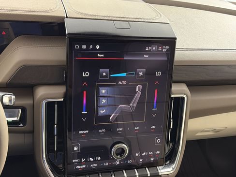 New 2026 GMC Yukon Denali w/ Denali Reserve Package AWD/4WD image 21